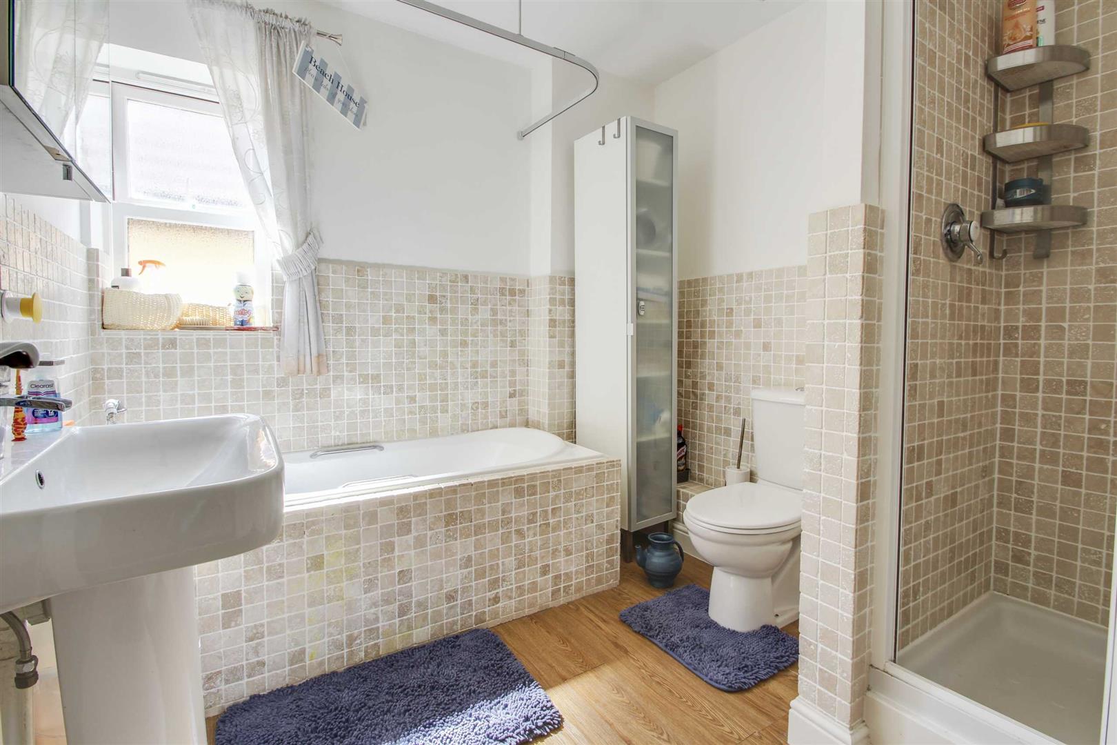 Upton Grove, Shenley Lodge, Milton Keynes